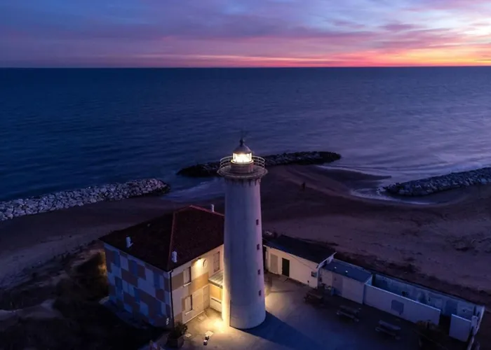 Functional With Balcony-beahost